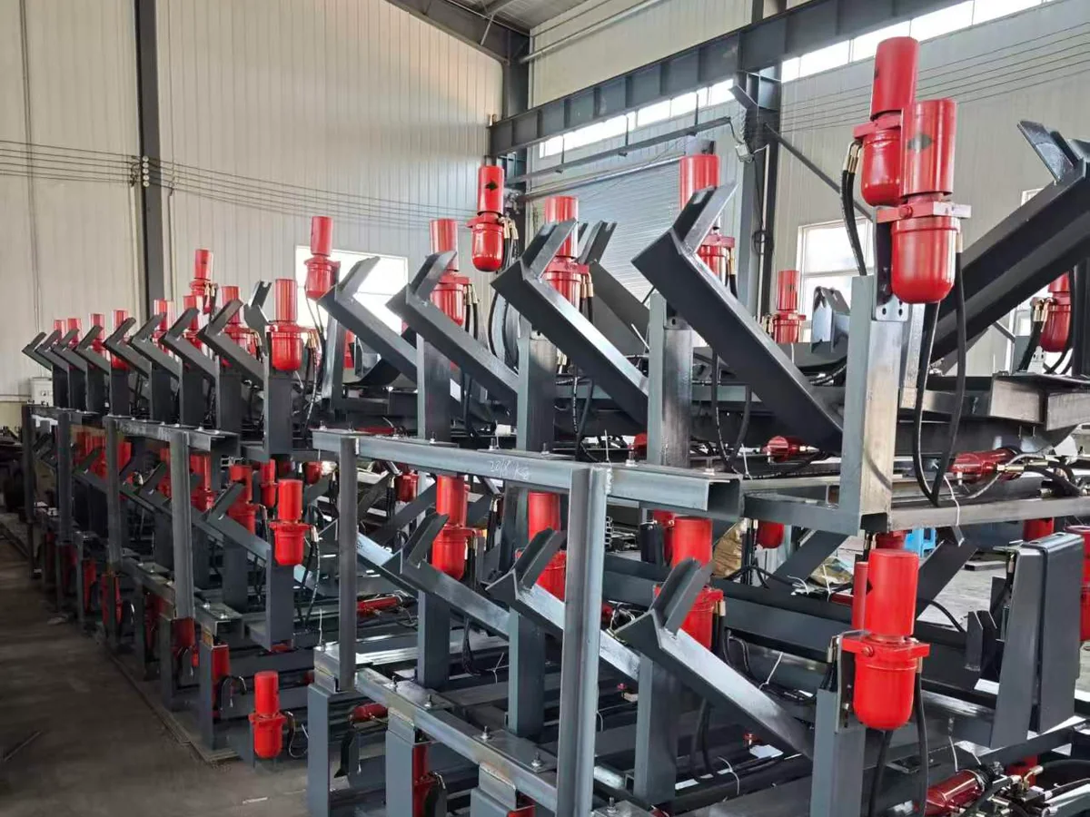 Hydraulic belt tracking system frames in the Junxin workshop